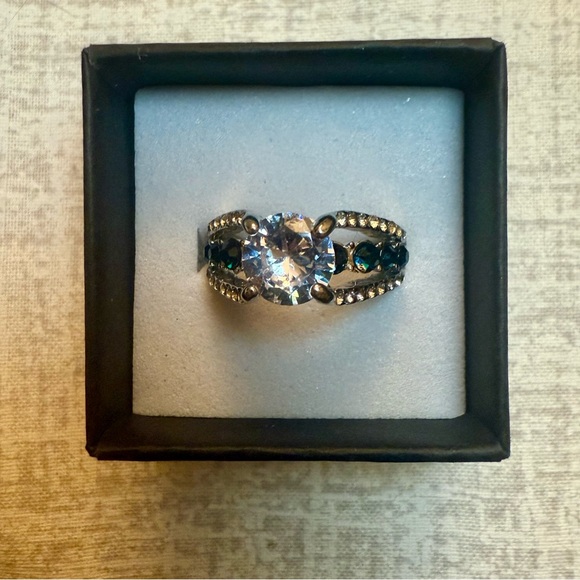 Stunning Hollow-Out CZ Ring w/Sapphire Blue & Clear Accents, Size 7 - Picture 8 of 9